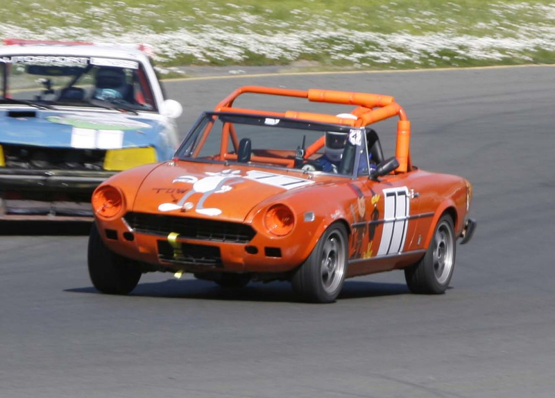 Illustration for article titled The Top 147 Lemons of the Sears Pointless 24 Hours of LeMons